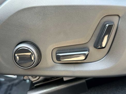 New 2026 Volvo XC60 B5 Plus w/ Climate Package image 22