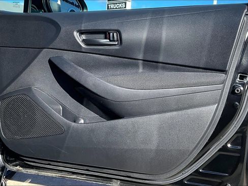 Used 2024 Toyota Corolla LE image 21