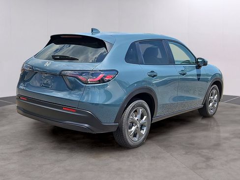 New 2027 Honda HR-V LX image 3