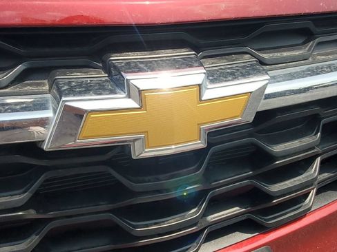 Used 2024 Chevrolet Trax LS w/ LS Convenience Package FWD image 29
