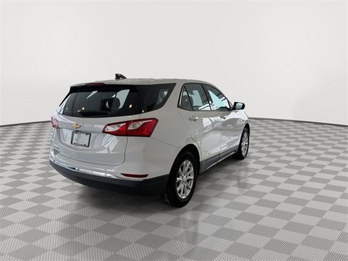 Used 2018 Chevrolet Equinox LS image 10