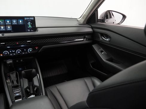 Used 2025 Honda Accord EX-L image 26