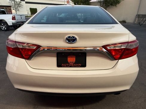 Used 2016 Toyota Camry XLE w/ Moonroof Package FWD image 8