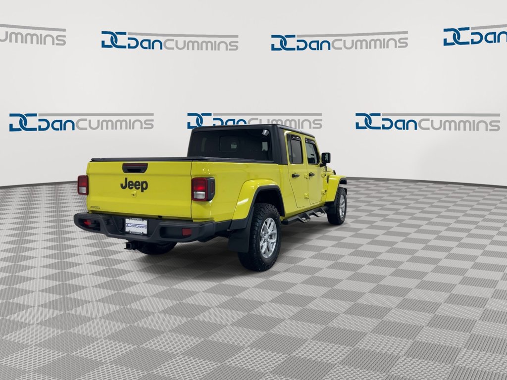 Used 2023 Jeep Gladiator Sport AWD/4WD image 8