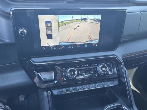 Used 2023 GMC Sierra 1500 AT4 w/ AT4 Premium Package image 13