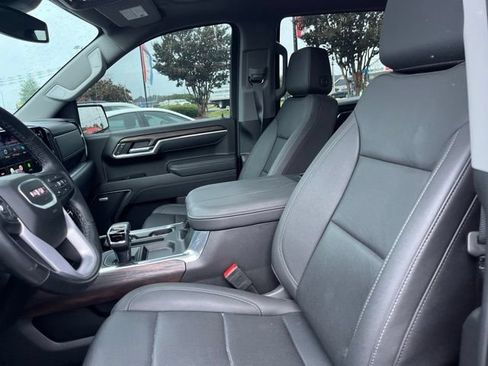 Used 2025 GMC Sierra 1500 SLT w/ SLT Premium Plus Package AWD/4WD image 8