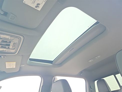 New 2026 GMC Sierra 2500 Denali w/ Denali Reserve Package image 30