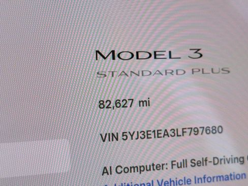 Used 2020 Tesla Model 3 Standard Range RWD image 33