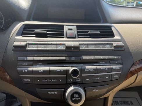 Used 2009 Honda Accord EX-L image 22