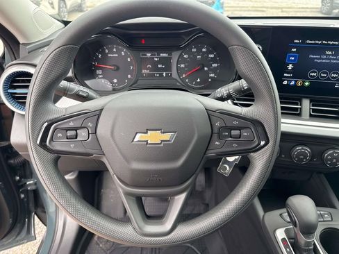 New 2026 Chevrolet Trax LS w/ LS Convenience Package image 20
