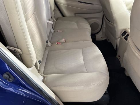 Used 2020 Nissan Rogue SV image 14