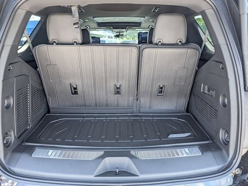 New 2026 GMC Yukon AT4 Ultimate w/ LPO, Floor Liner Package AWD/4WD image 30