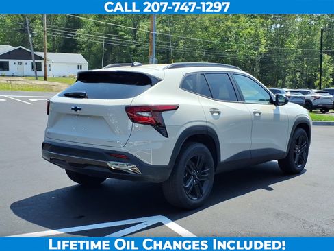 New 2026 Chevrolet Trax ACTIV w/ Driver Confidence Package FWD image 5