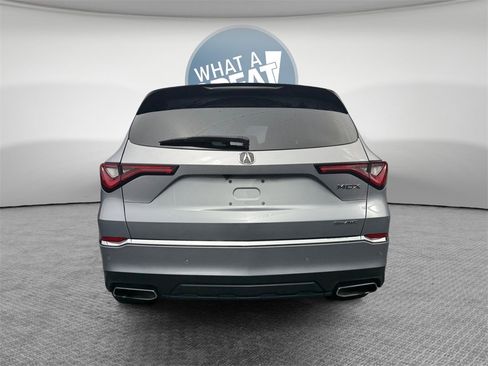 Used 2023 Acura MDX SH-AWD w/ Technology Package image 5