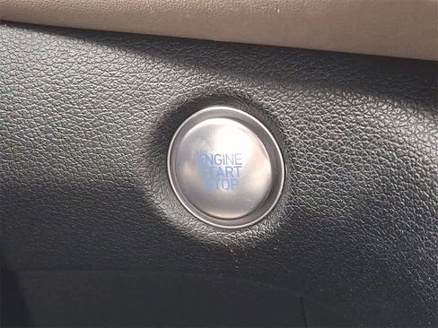 Used 2023 Hyundai Santa Fe SEL w/ Cargo Package image 19