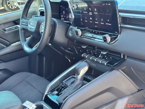 Used 2025 GMC Canyon Elevation RWD image 11