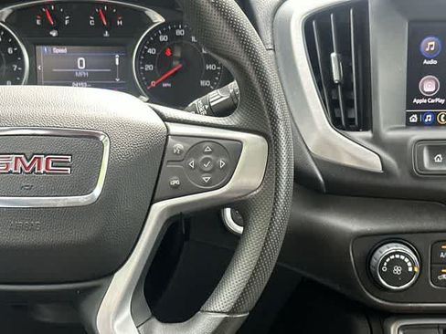 Used 2024 GMC Terrain SLE AWD/4WD image 9