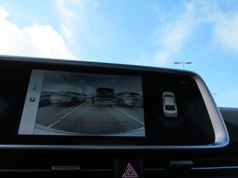 Used 2023 Hyundai Ioniq 6 SEL image 17