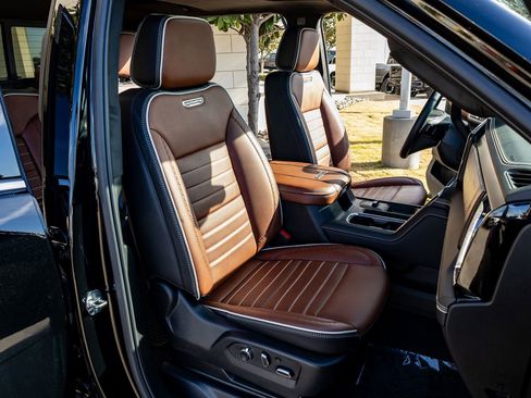 Used 2025 GMC Sierra 2500 Denali Ultimate image 31