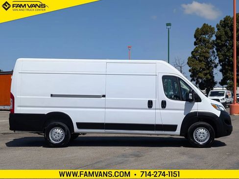 Used 2025 RAM ProMaster 3500 w/ Convenience Group FWD image 8