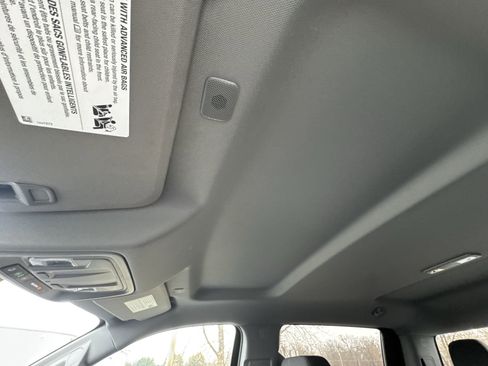 Used 2023 Chevrolet Silverado 1500 Custom image 20