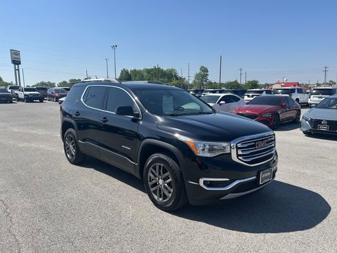 Used 2019 GMC Acadia SLT FWD image 2