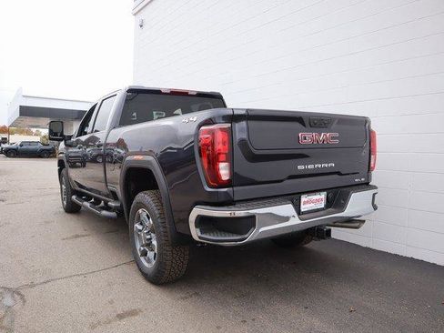 New 2026 GMC Sierra 2500 SLE w/ SLE Value Package; image 5