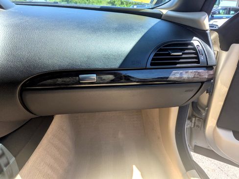 Used 2007 BMW 650i Convertible image 27