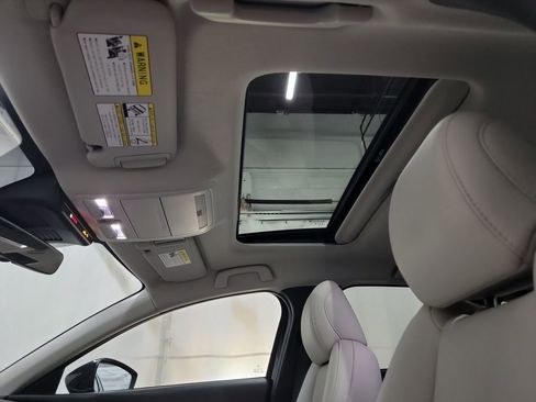 Used 2025 MAZDA CX-30 AWD 2.5 S w/ Premium Package image 16