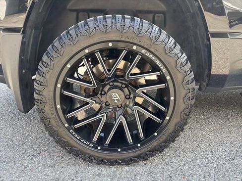 Used 2020 RAM 1500 Sport w/ Leather & Sound Group AWD/4WD image 28
