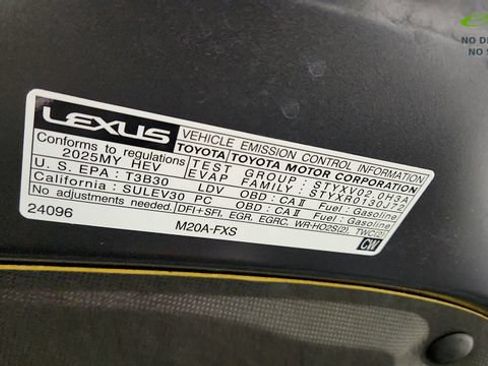 Used 2025 Lexus UX 300h FWD image 71