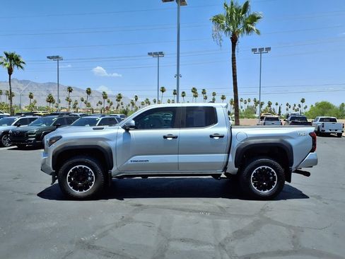 Used 2026 Toyota Tacoma TRD Off-Road w/ TRD Off Road Upgrade Package AWD/4WD image 13
