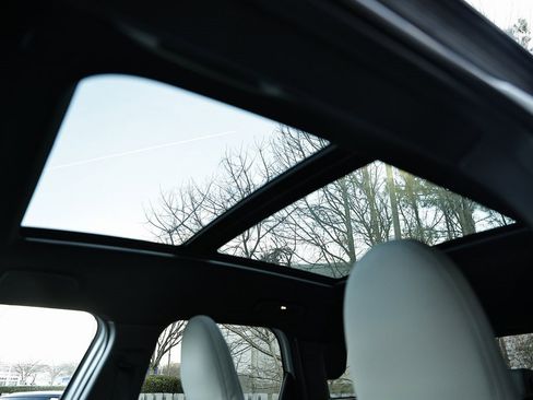 Used 2025 MINI Cooper Countryman S w/ Comfort Package Max image 19