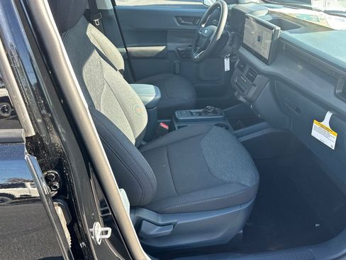 New 2025 Ford Maverick XL image 13