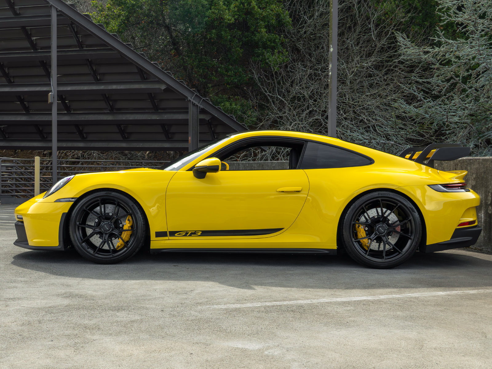Used 2022 Porsche 911 GT3 RWD image 2