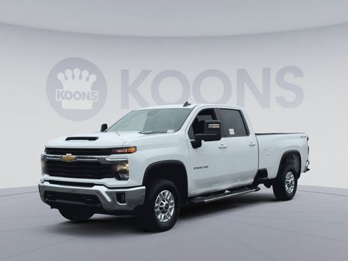 Used 2025 Chevrolet Silverado 2500 LT w/ Convenience Package image 11