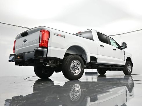 New 2026 Ford F250 XL w/ XL Chrome Package image 44