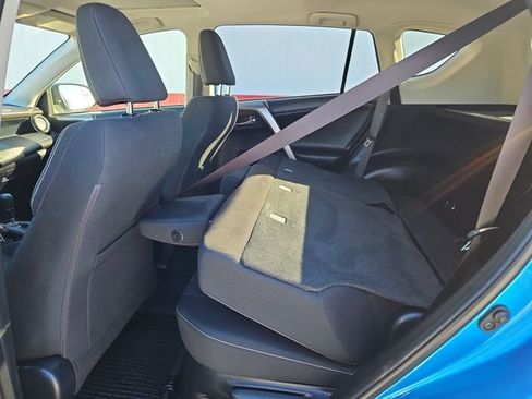 Used 2016 Toyota RAV4 XLE AWD/4WD image 38