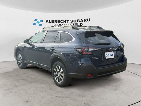 New 2025 Subaru Outback Premium image 3