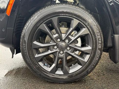 New 2026 Jeep Grand Cherokee Limited image 16