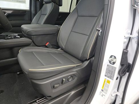 New 2026 GMC Yukon XL Elevation w/ Elevation Premium Package image 29