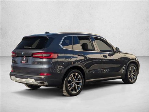 Used 2021 BMW X5 xDrive40i w/ Premium Package image 5