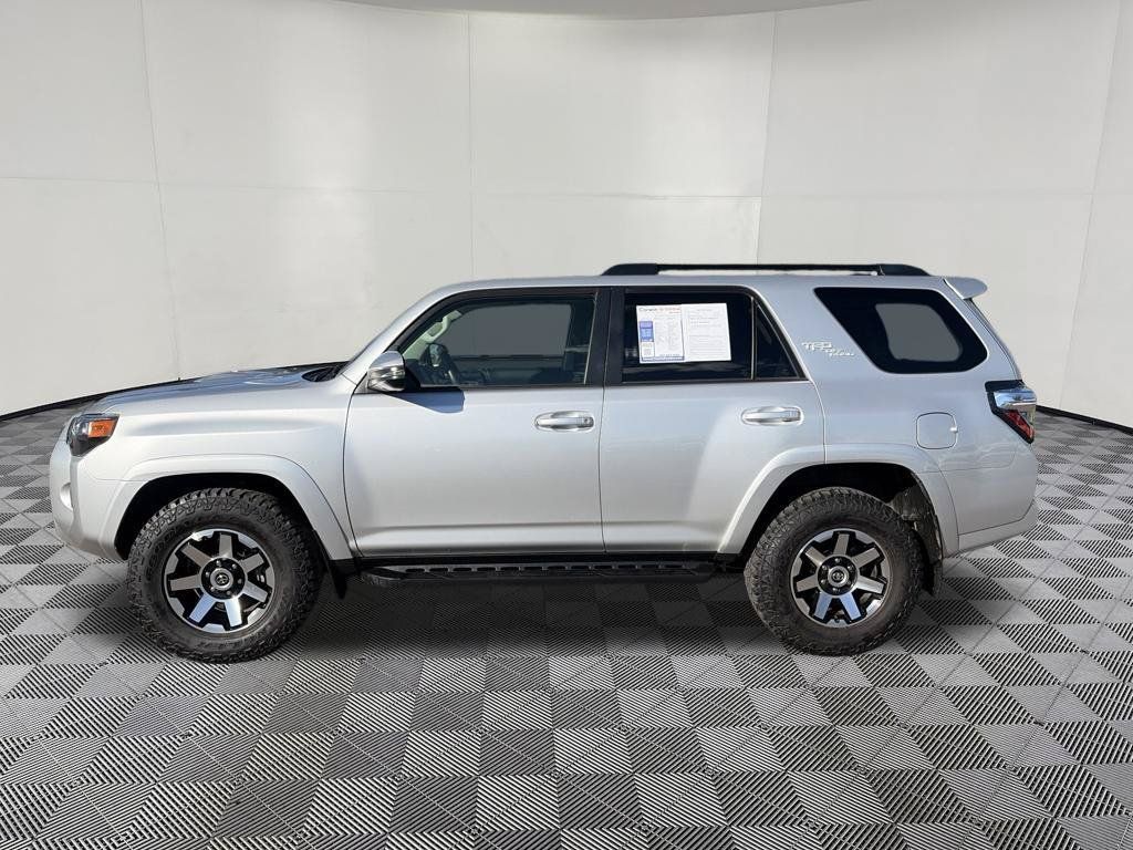 Used 2024 Toyota 4Runner TRD Off-Road Premium w/ Moonroof Package AWD/4WD image 5
