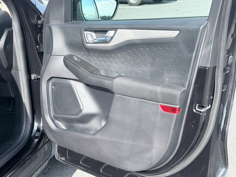 Used 2020 Ford Escape SE FWD image 28