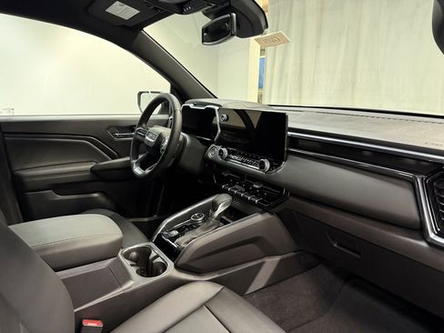 New 2026 GMC Canyon Elevation w/ Convenience Package image 15