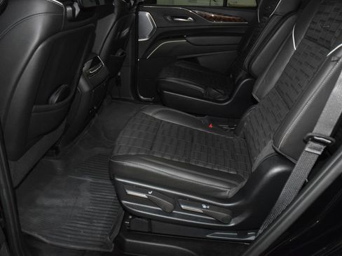 Used 2024 Cadillac Escalade Sport Platinum w/ Heavy-Duty Trailer Package AWD/4WD image 46