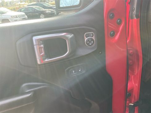 Used 2021 Jeep Wrangler Rubicon w/ Uconnect 4C Nav & Sound Group image 25