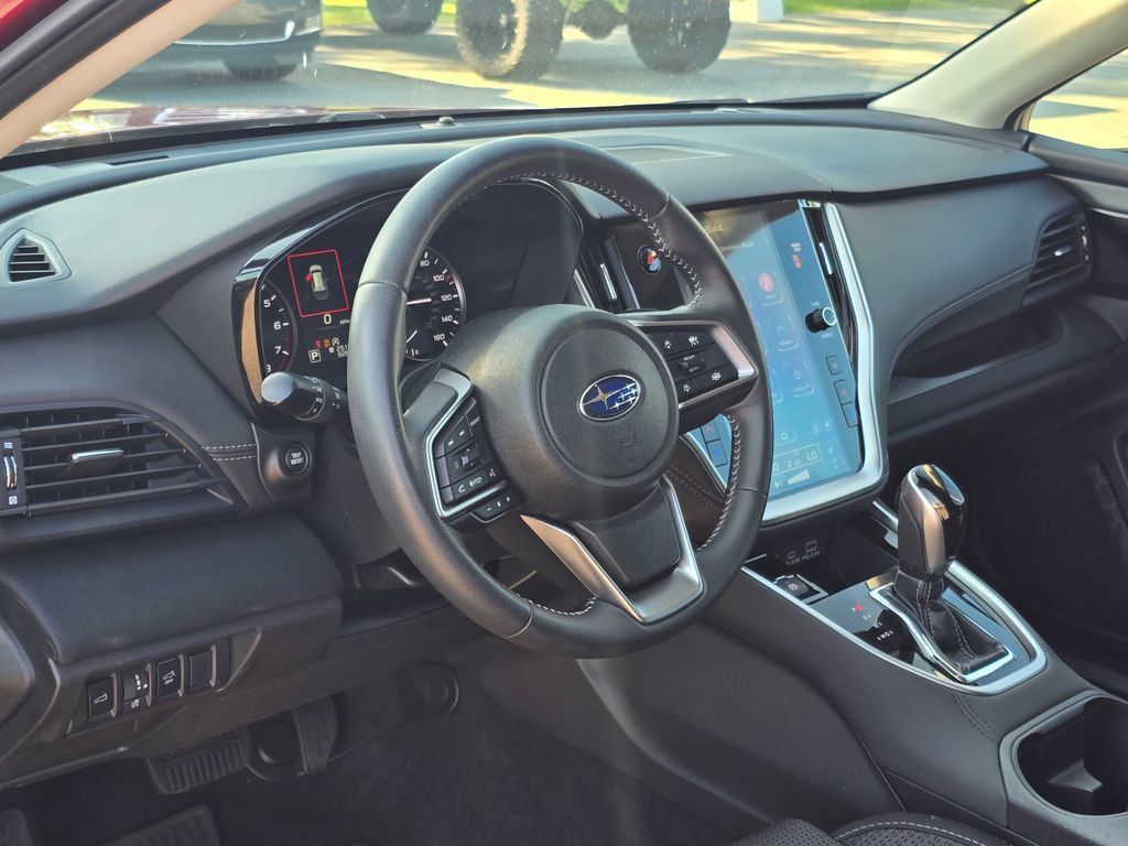 Used 2025 Subaru Outback Premium w/ Popular Package #1A AWD/4WD image 44