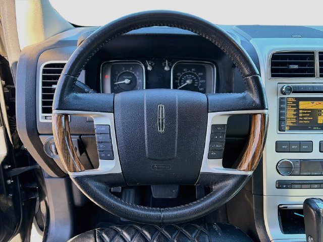 Used 2010 Lincoln MKX AWD image 9