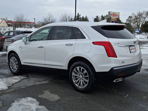 Used 2017 Cadillac XT5 Luxury w/ Driver Awareness Package image 4